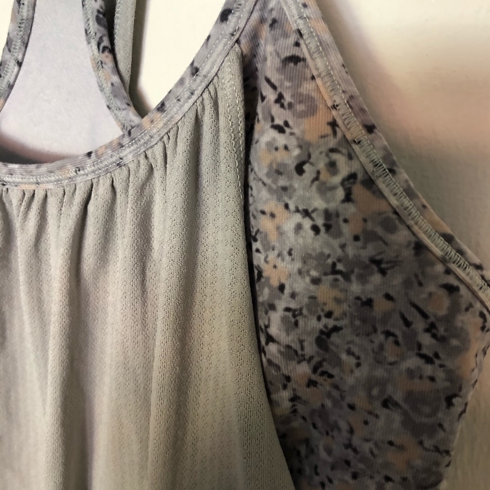 Lululemon top